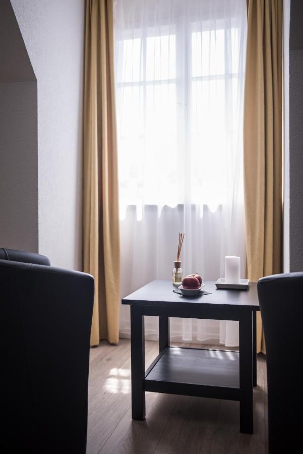 Max Aviation Villa & Apartments Βέρνη Εξωτερικό φωτογραφία