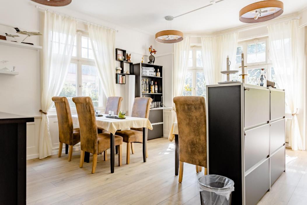 Max Aviation Villa & Apartments Βέρνη Εξωτερικό φωτογραφία