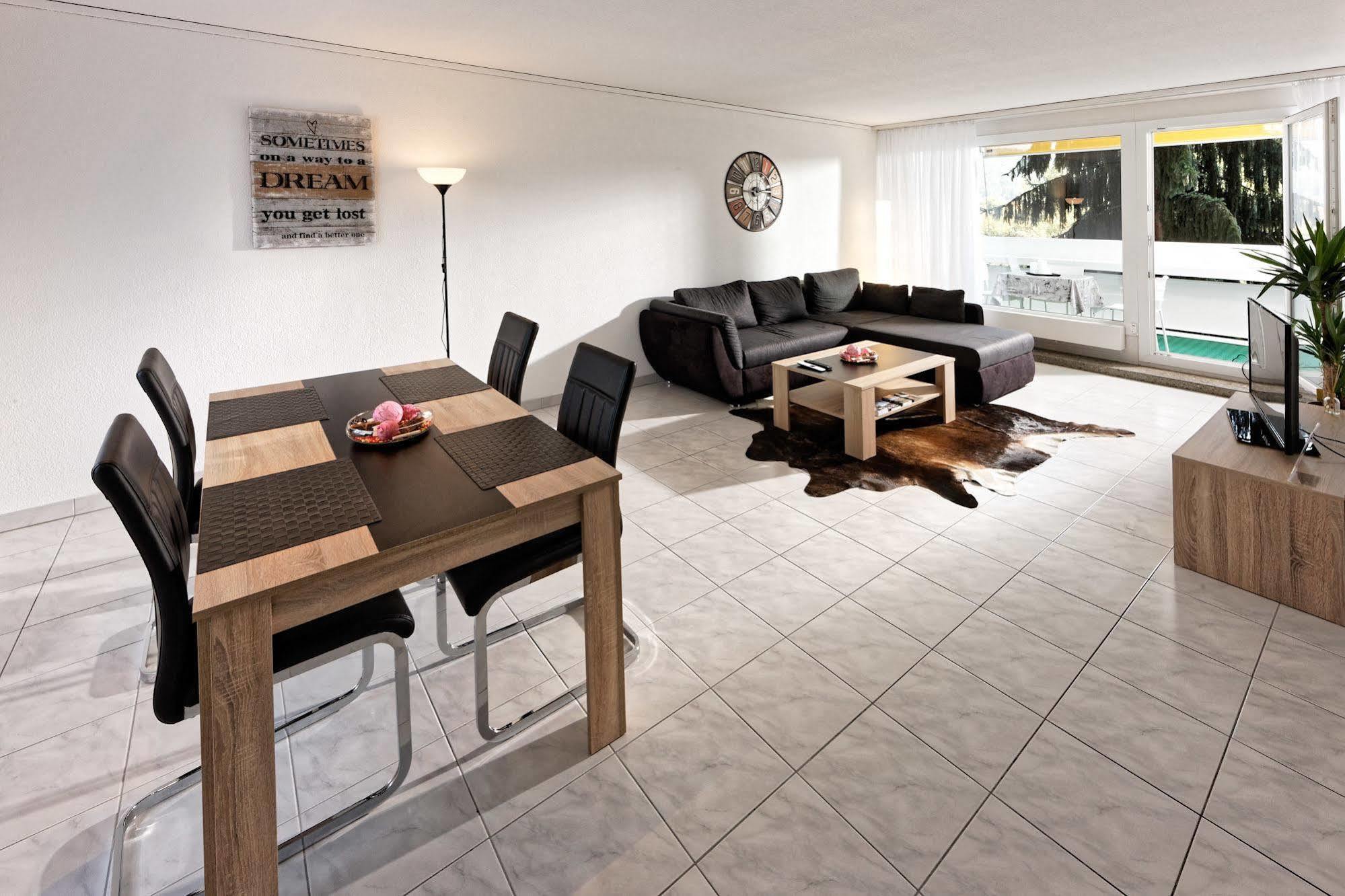 Max Aviation Villa & Apartments Βέρνη Εξωτερικό φωτογραφία