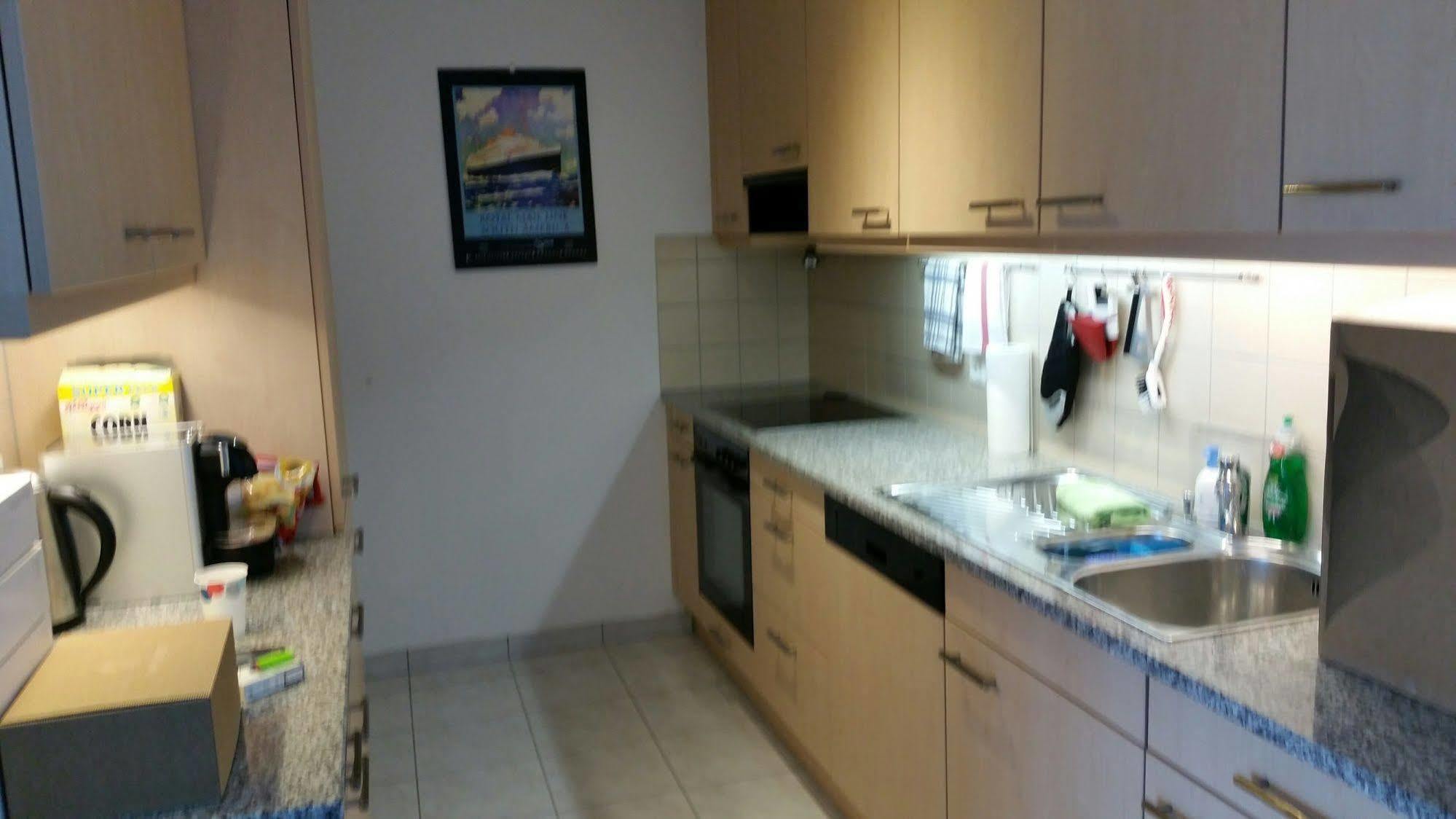 Max Aviation Villa & Apartments Βέρνη Εξωτερικό φωτογραφία